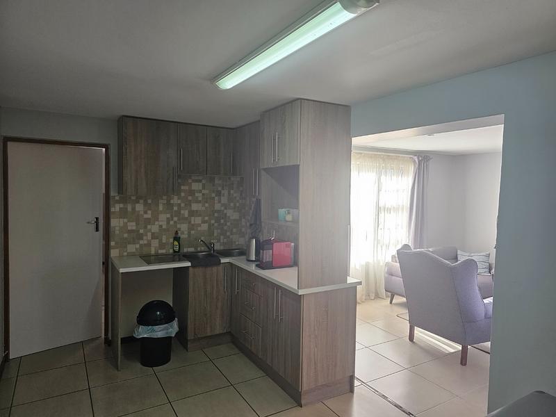 8 Bedroom Property for Sale in Mossel Bay Central Western Cape